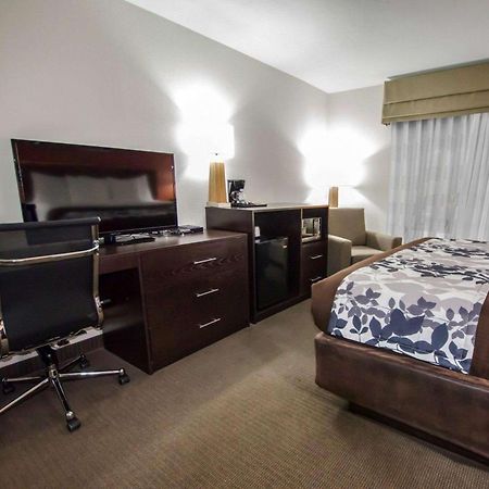 Sleep Inn & Suites And Conference Center Downtown Ινδιανάπολη Εξωτερικό φωτογραφία