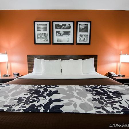 Sleep Inn & Suites And Conference Center Downtown Ινδιανάπολη Εξωτερικό φωτογραφία