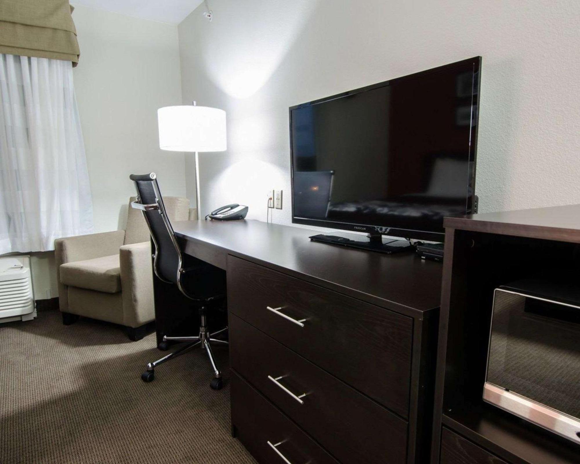 Sleep Inn & Suites And Conference Center Downtown Ινδιανάπολη Εξωτερικό φωτογραφία