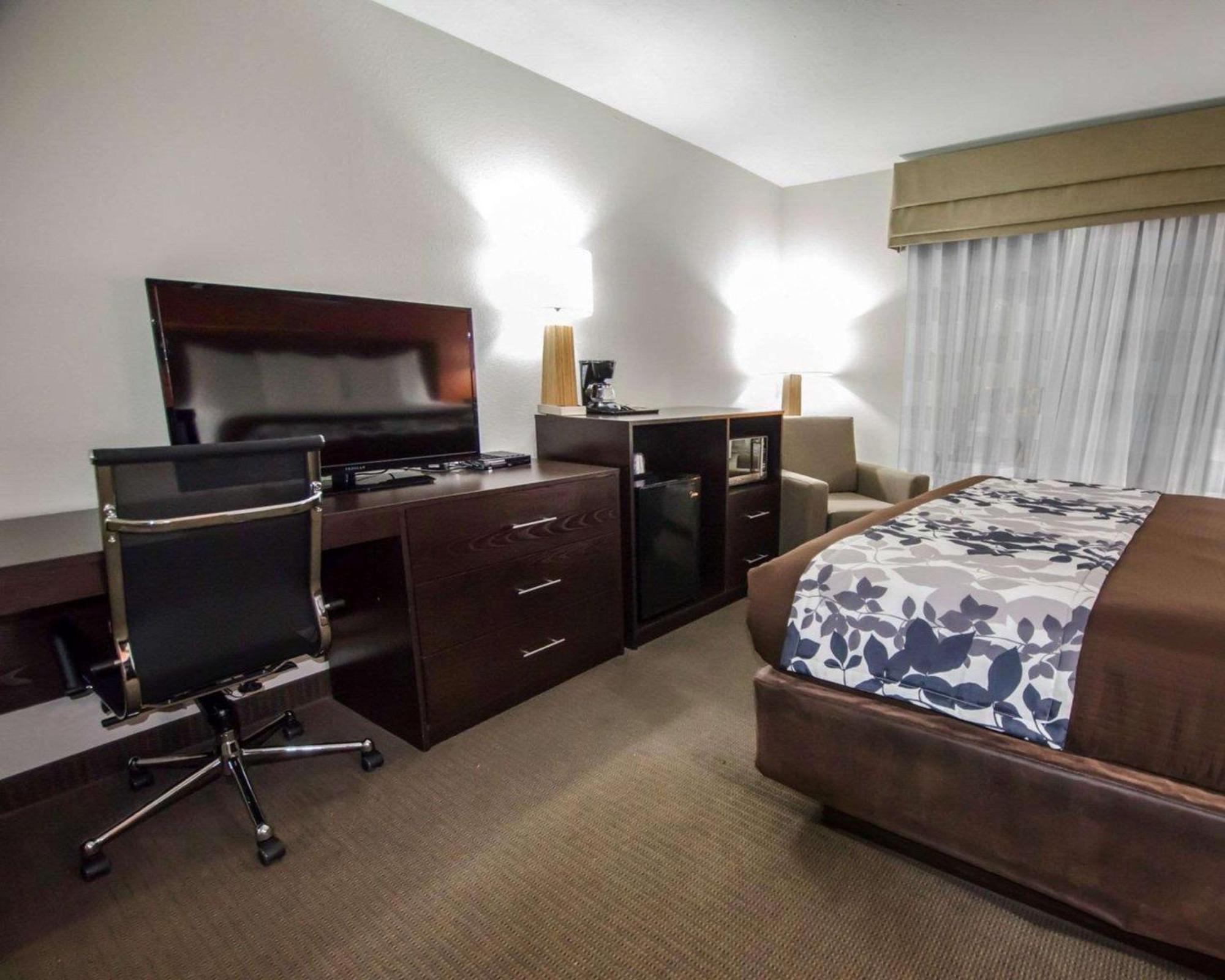 Sleep Inn & Suites And Conference Center Downtown Ινδιανάπολη Εξωτερικό φωτογραφία
