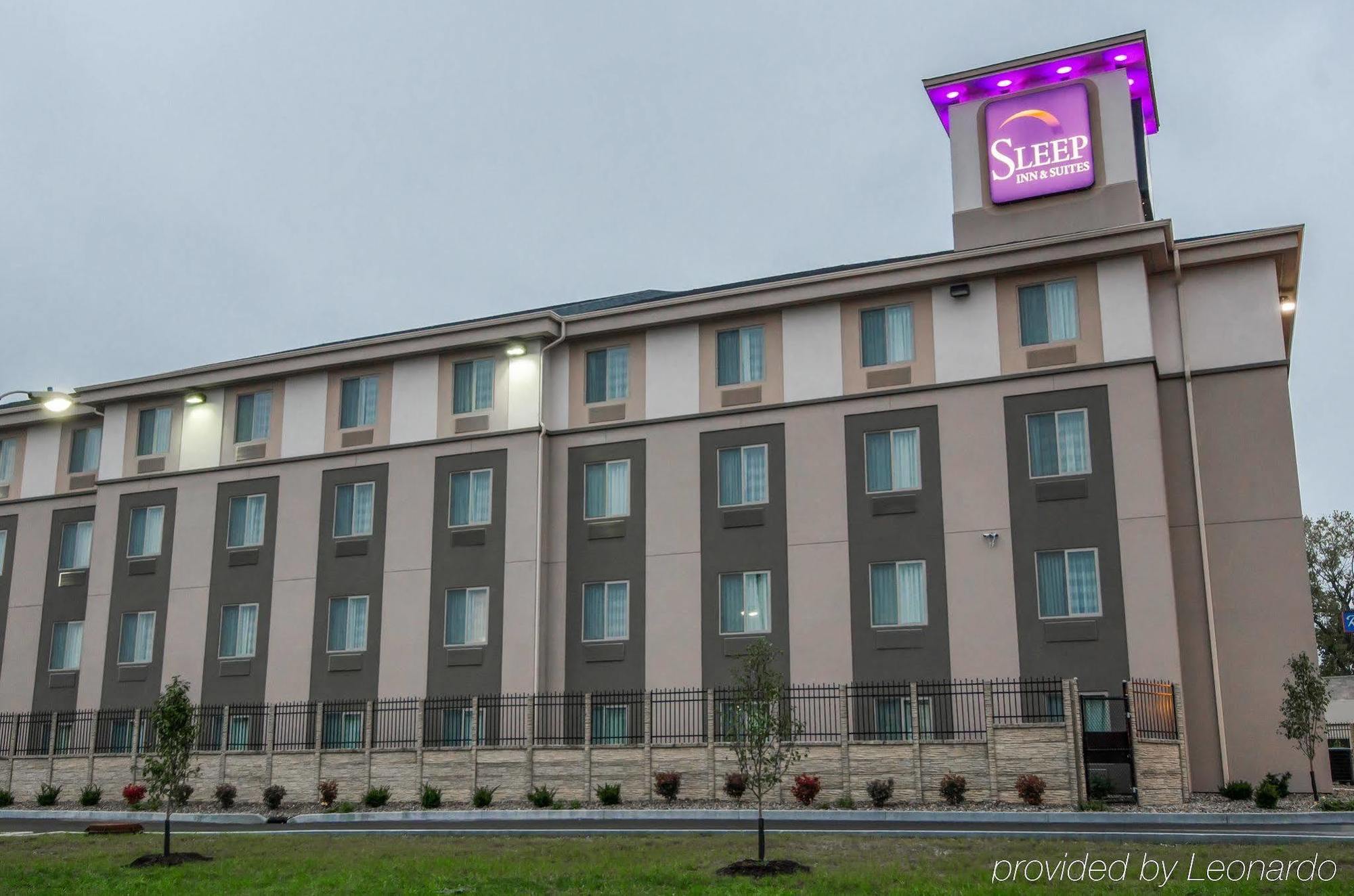 Sleep Inn & Suites And Conference Center Downtown Ινδιανάπολη Εξωτερικό φωτογραφία
